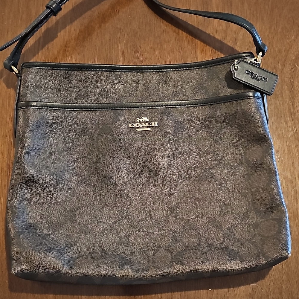Coach Brown/Black Signature Shoulder Bag